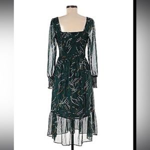 NWT!!! Nine West Green Smocked Long-Sleeved Midi Dress with Ruffle Skirt sz M
